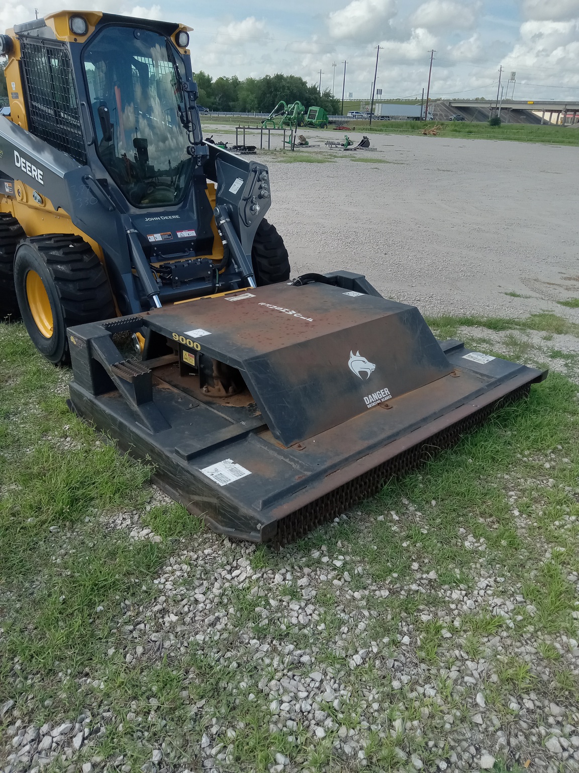 2019 Brush Wolf 9000 SF Image 2