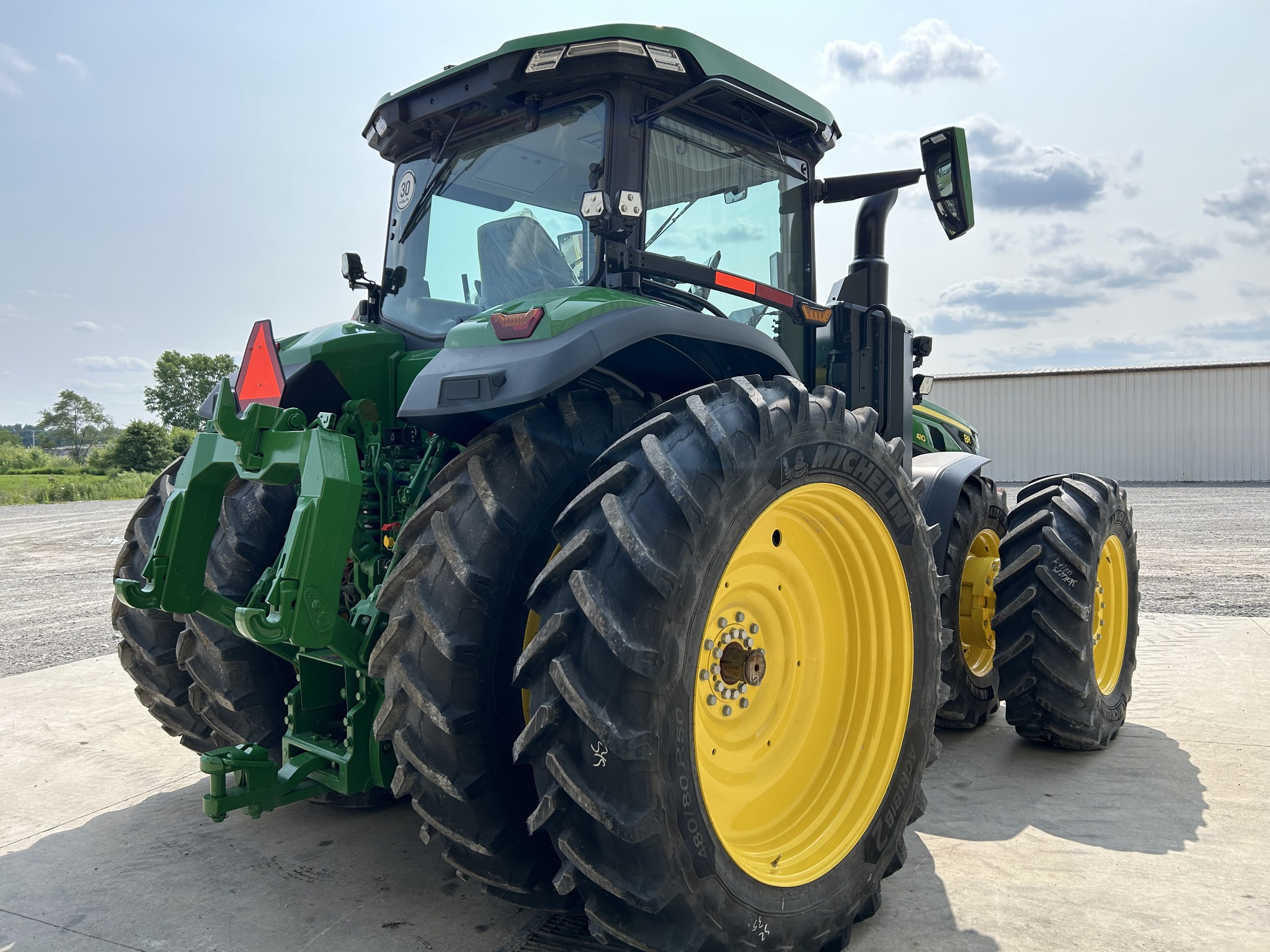 2025 John Deere 8R 410 Image 5
