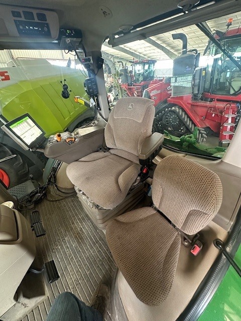  2019 John Deere 8370R at Heritage Tractor in Freeport, IL