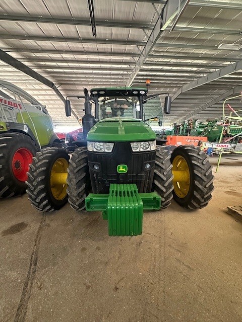  2019 John Deere 8370R at Heritage Tractor in Freeport, IL