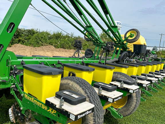 2012 John-Deere 1770NT