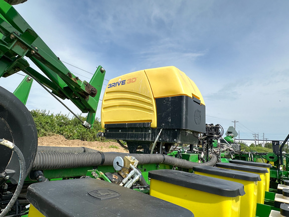 2012 John-Deere 1770NT