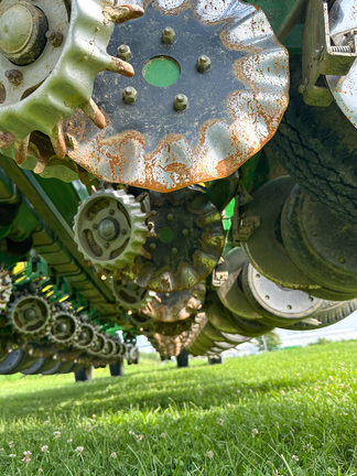 2012 John-Deere 1770NT