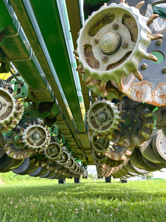 2012 John-Deere 1770NT