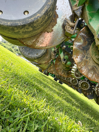 2012 John-Deere 1770NT