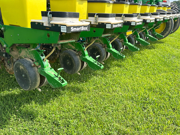 2012 John-Deere 1770NT