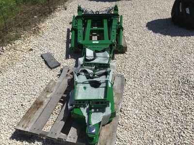 2023 John Deere H561 Image 10