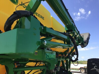2023 John Deere H561 Image 13