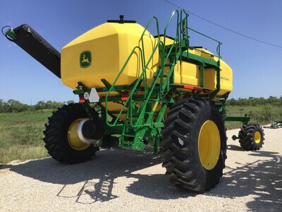 2023 John Deere H561 Image 20