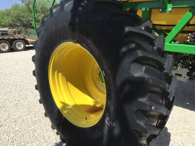 2023 John Deere H561 Image 11