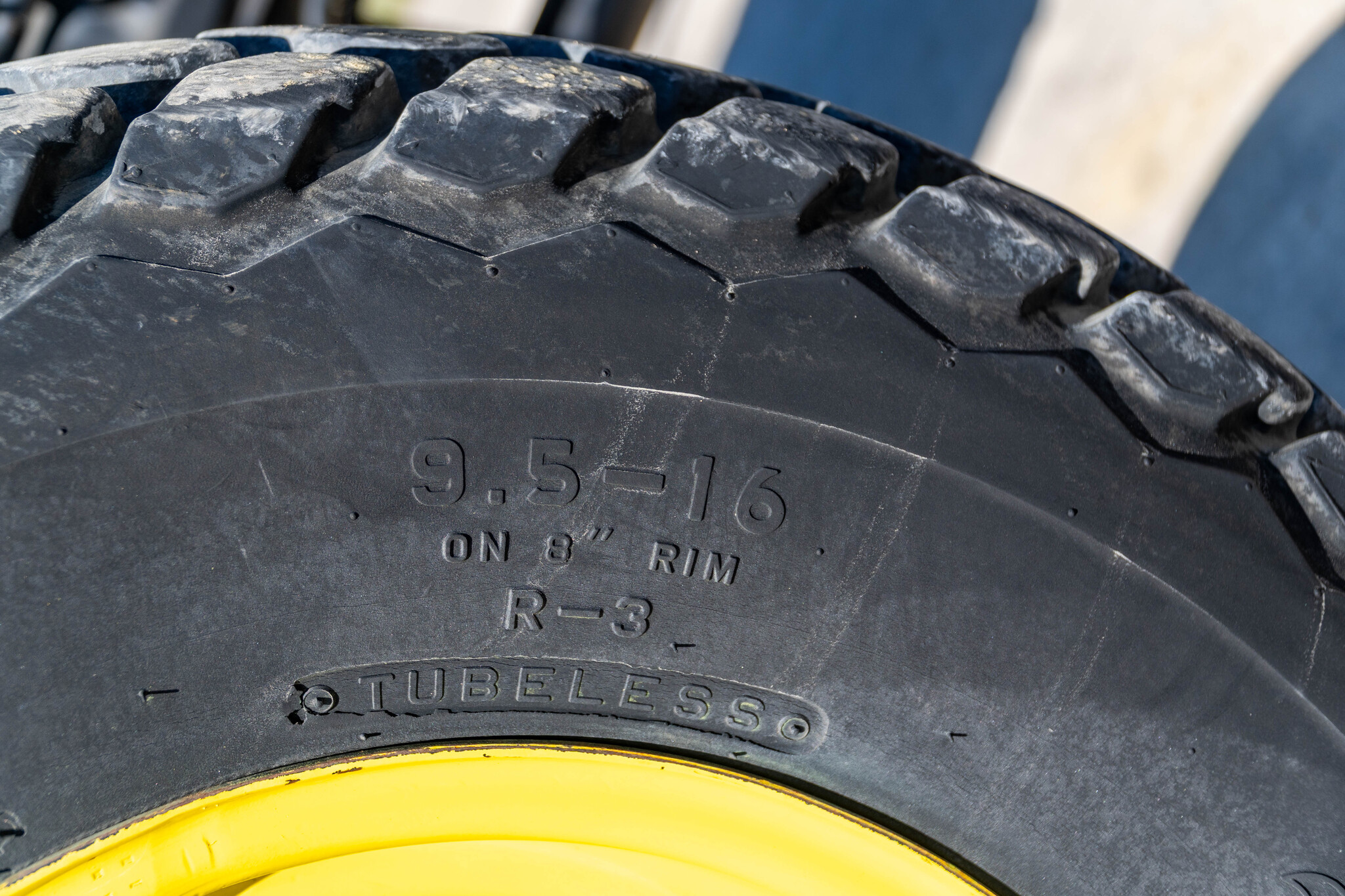 Used 2000 John Deere 5410 Utility Tractors at Koenig Equipment in Anna, OH - PhotoXL10