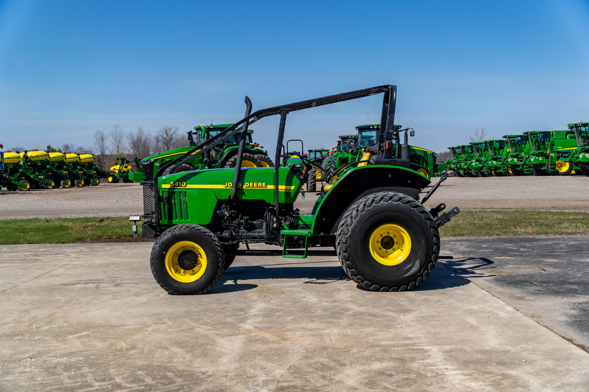 Used 2000 John Deere 5410 Utility Tractors at Koenig Equipment in Anna, OH - PhotoXL1