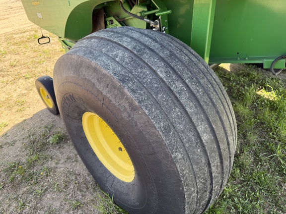 2015 John Deere 569 Premium - Photo14