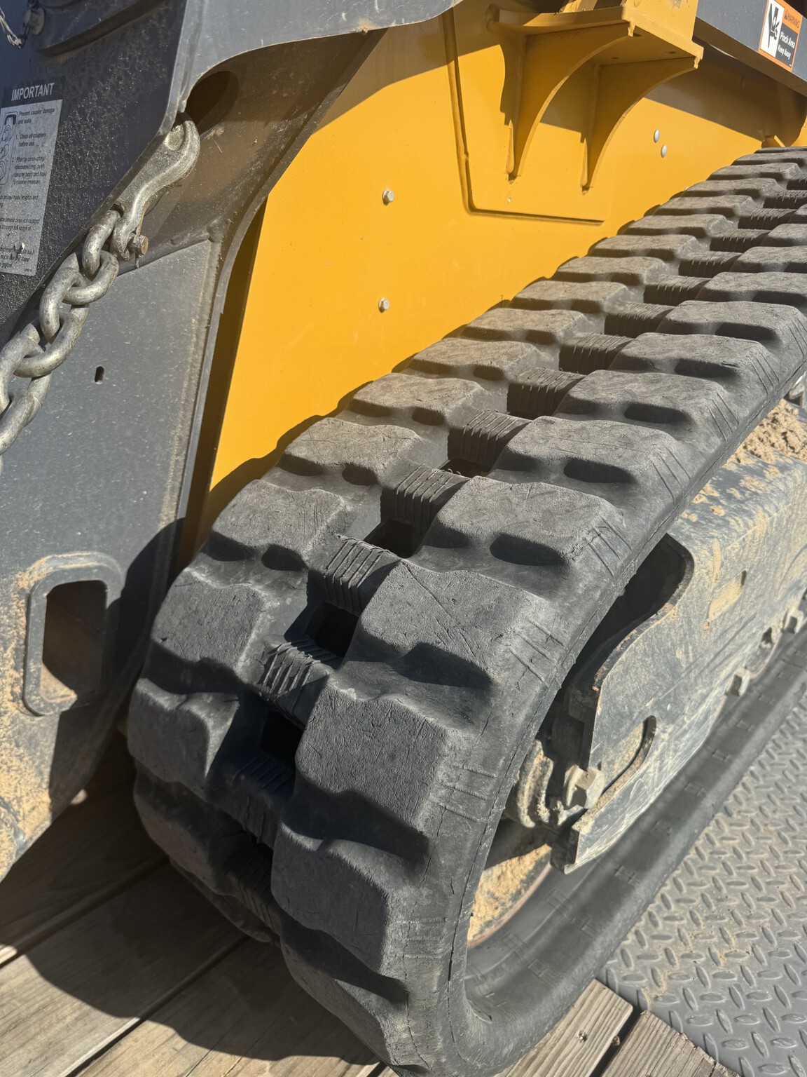 2020 John Deere 317G Image 13