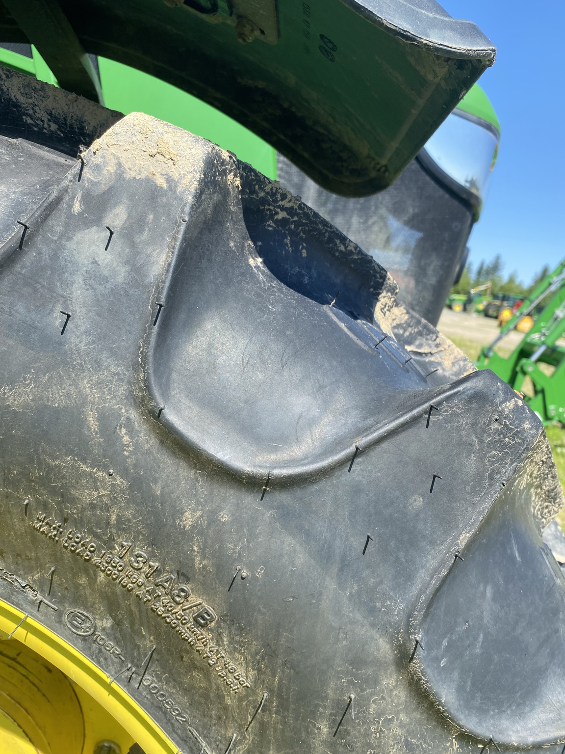 2022 John Deere 5100M Image 14