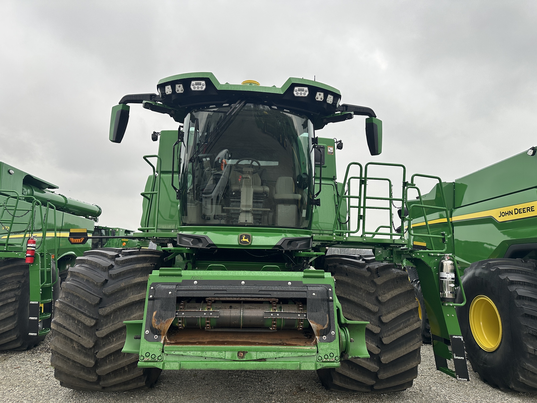 2025 John Deere S7 700 Image 10