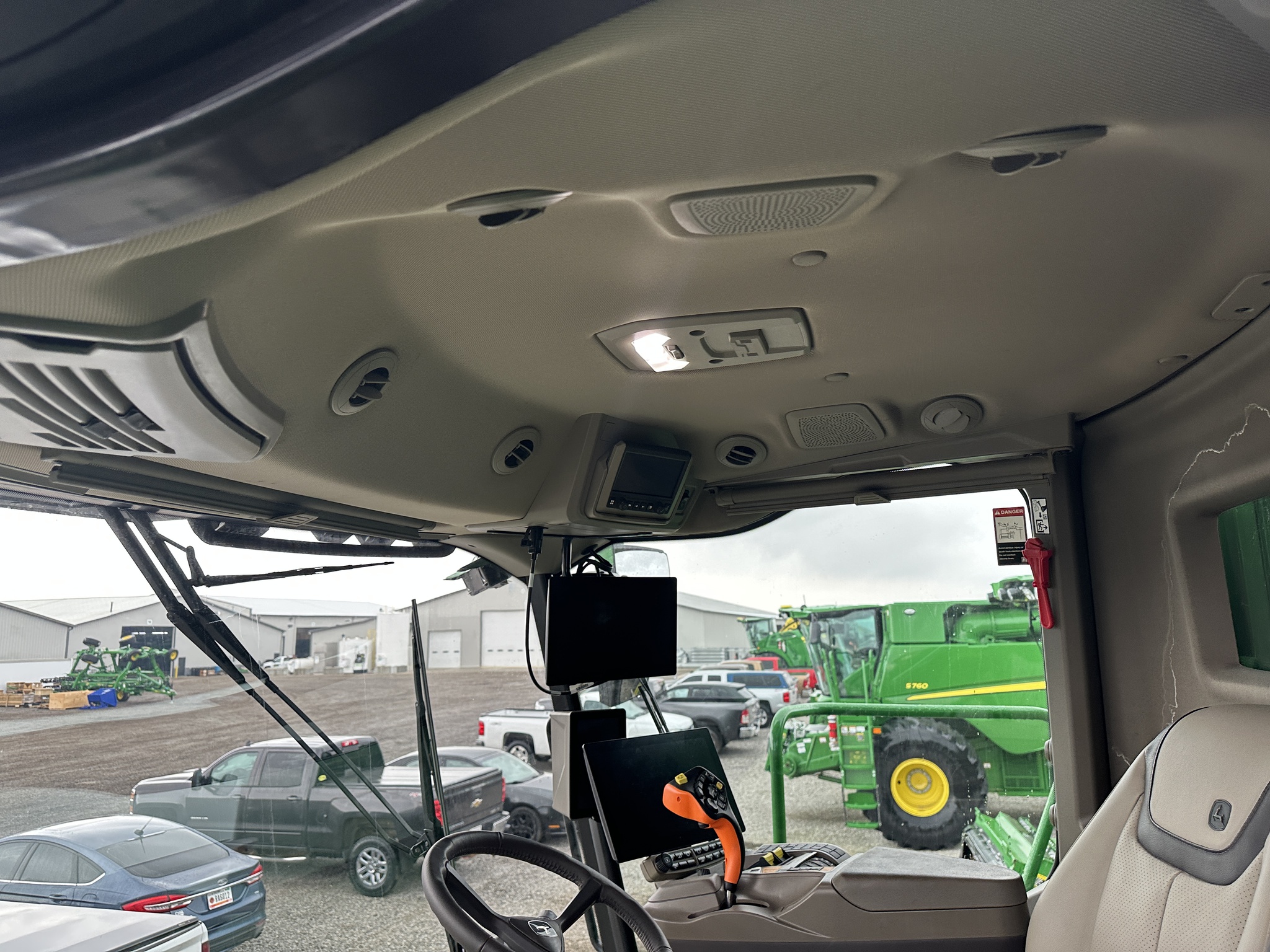 2025 John Deere S7 700 Image 20