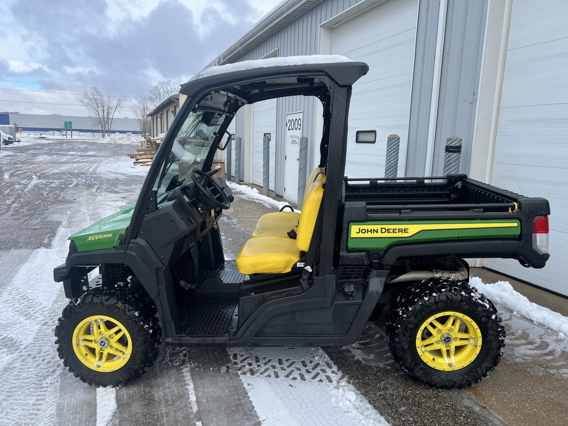 2022 John Deere XUV 835M Image 4