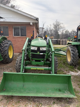 2022 John Deere 4044M Photo 1