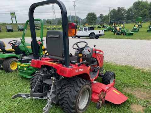 2016 Massey Ferguson GC1705 Image 4