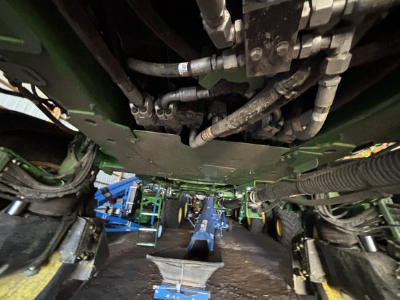 Used 2022 John Deere 412R Self Propelled Sprayers at Horizon Ag & Turf in Wetaskiwin, AB - Photo8