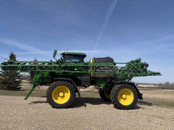 Used 2022 John Deere 412R Self Propelled Sprayers at Horizon Ag & Turf in Wetaskiwin, AB - Photo4