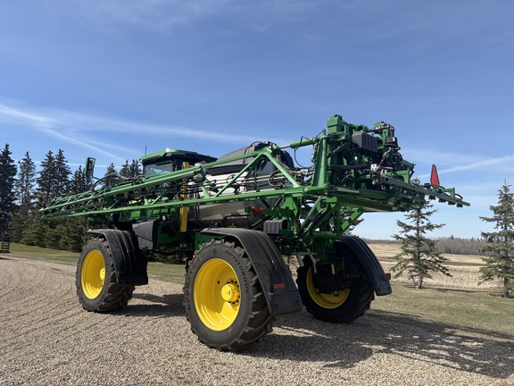 Used 2022 John Deere 412R Self Propelled Sprayers at Horizon Ag & Turf in Wetaskiwin, AB - Photo3