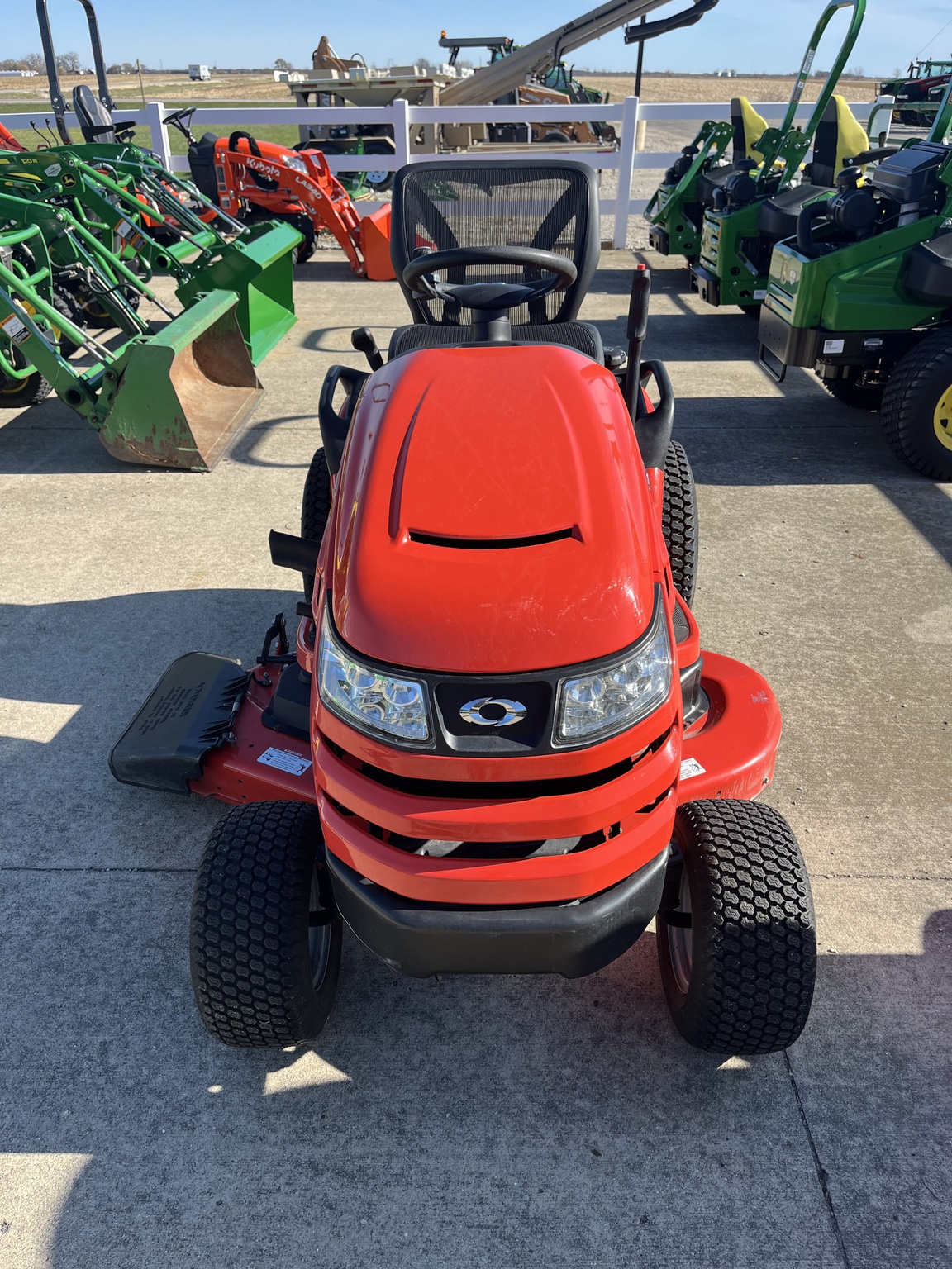  2017 Simplicity Conquest 25 at Heritage Tractor in Streator, IL
