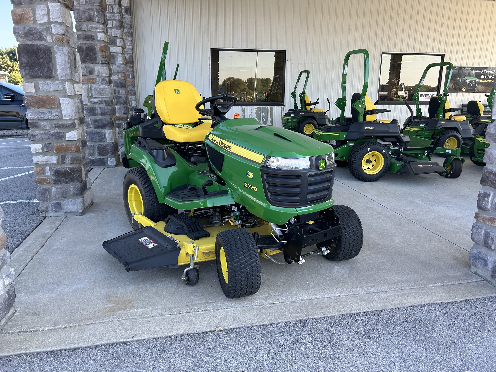 2024 John Deere X730 Image 1