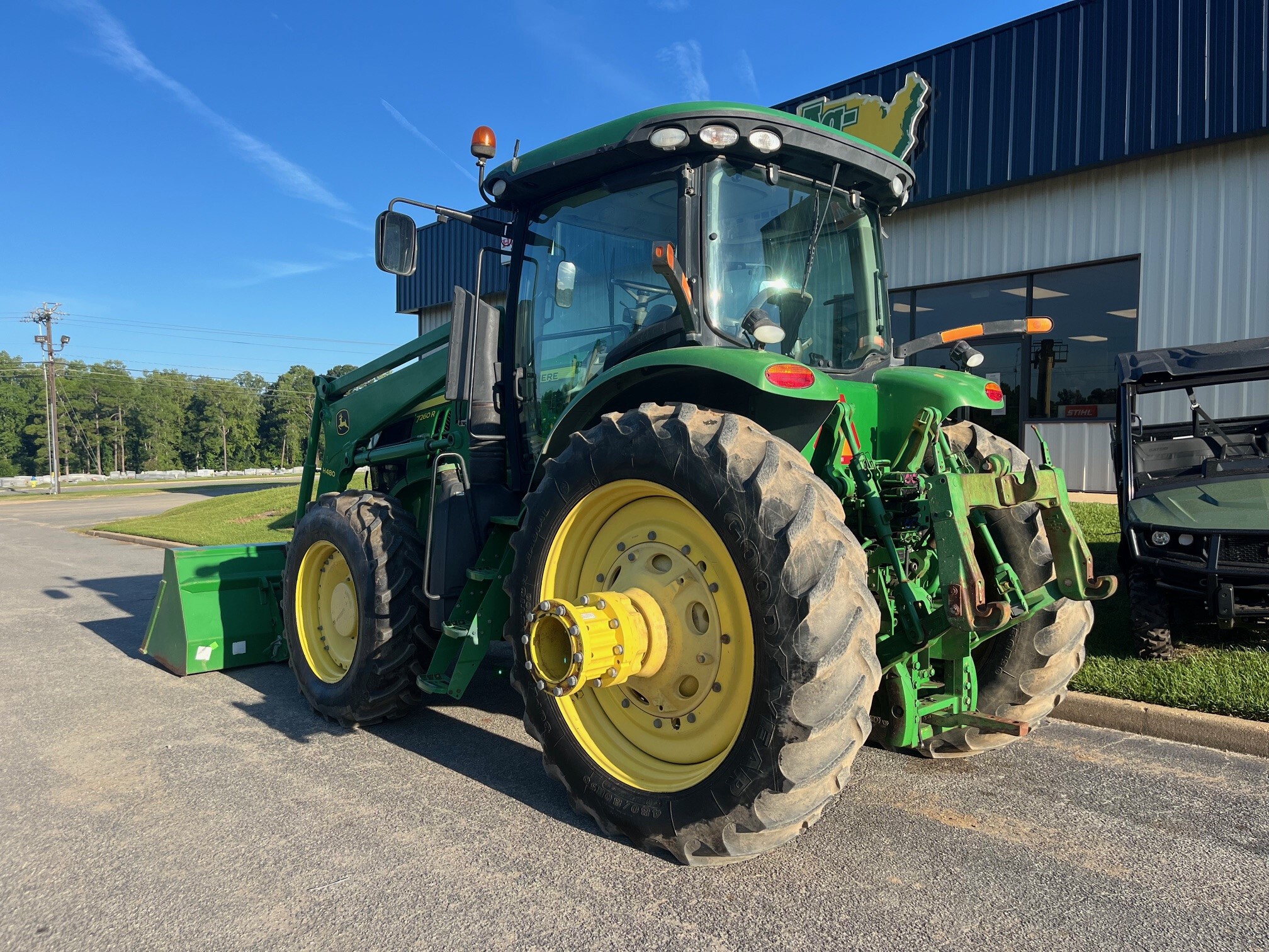 2012 John Deere 7260R Image 2