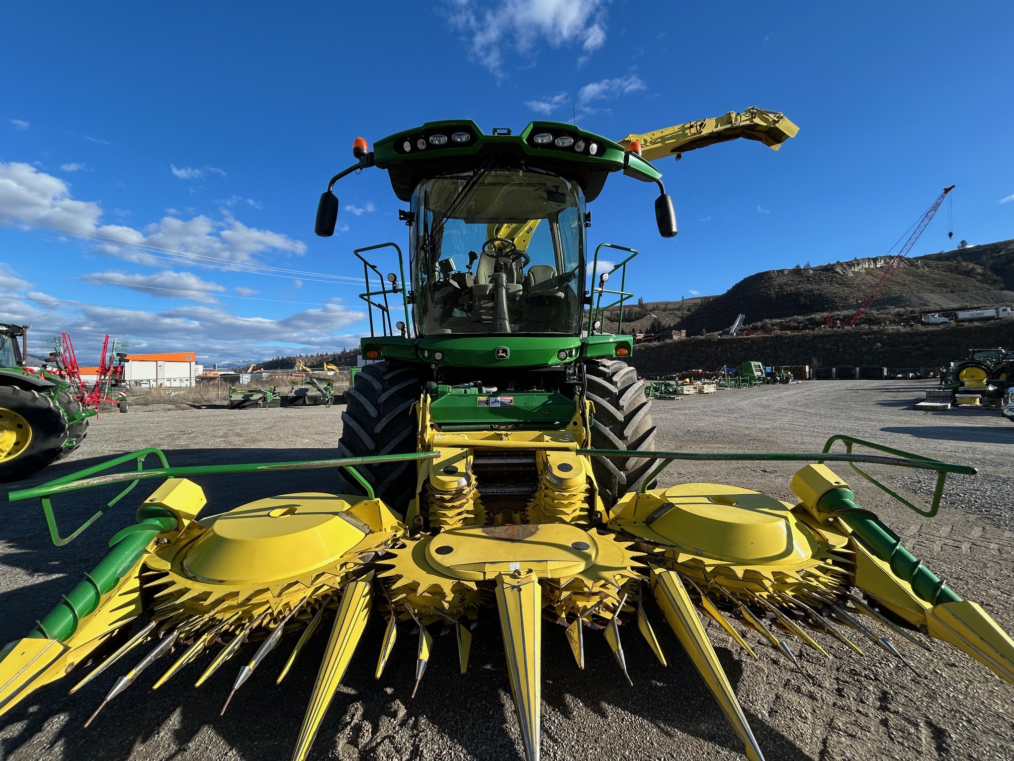 2017 John Deere 8300 Image 2