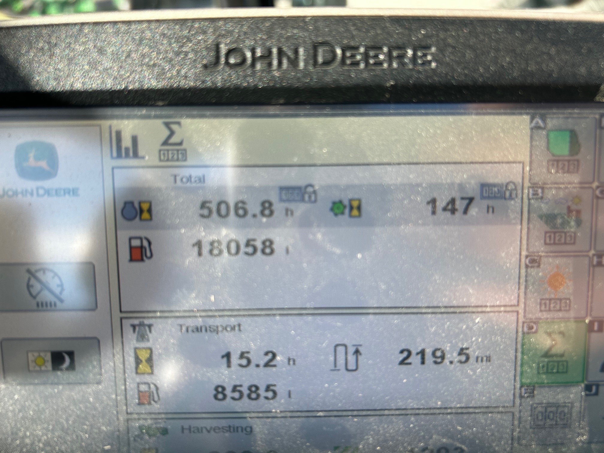 2017 John Deere 8300 Image 12