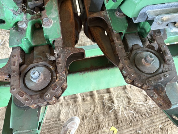 Photo of 2010 John Deere 608C