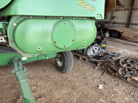 Photo of 2010 John Deere 608C