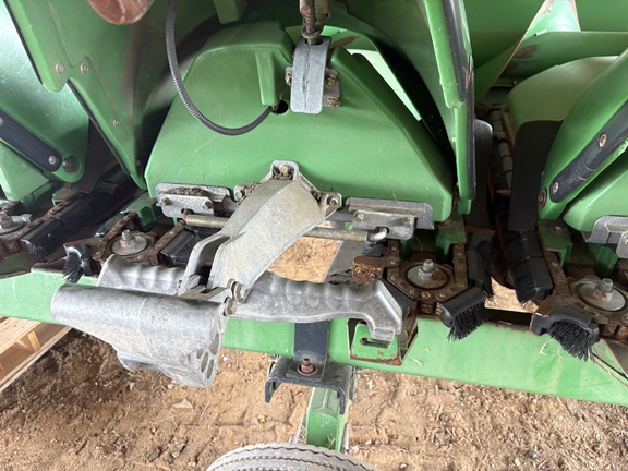 Photo of 2010 John Deere 608C