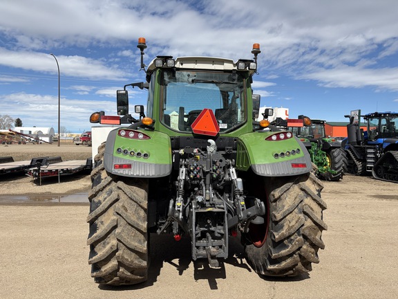Used 2021 Fendt 716 Gen6 Tractor Row Crop Tractors at Horizon Ag & Turf in Vermilion, AB - Photo2