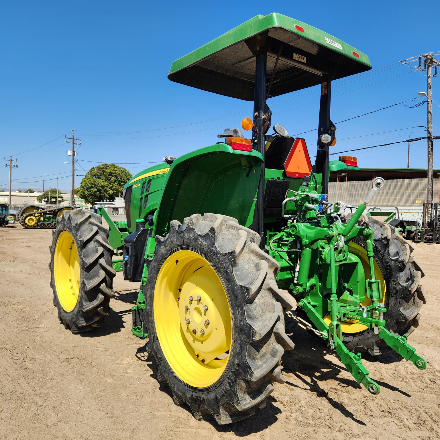 2021 John Deere 6120E Image 3