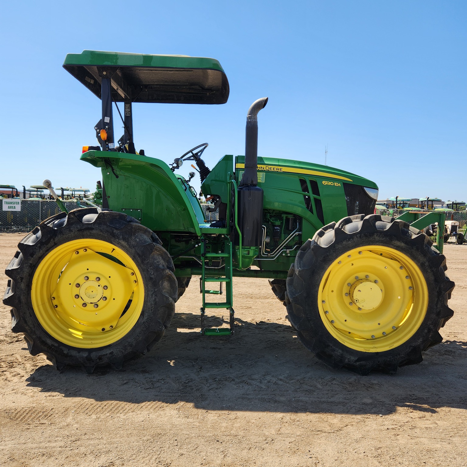 2021 John Deere 6120E Image 6