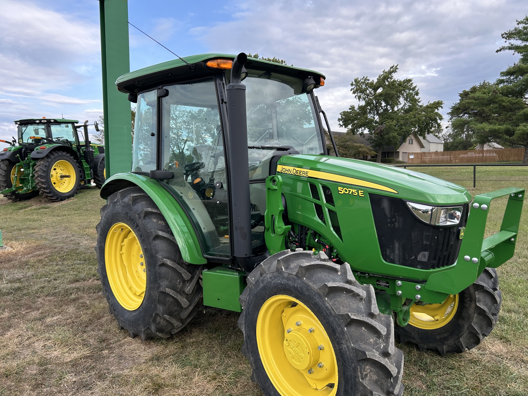  2024 John Deere 5075E at Heritage Tractor in Lockwood, MO
