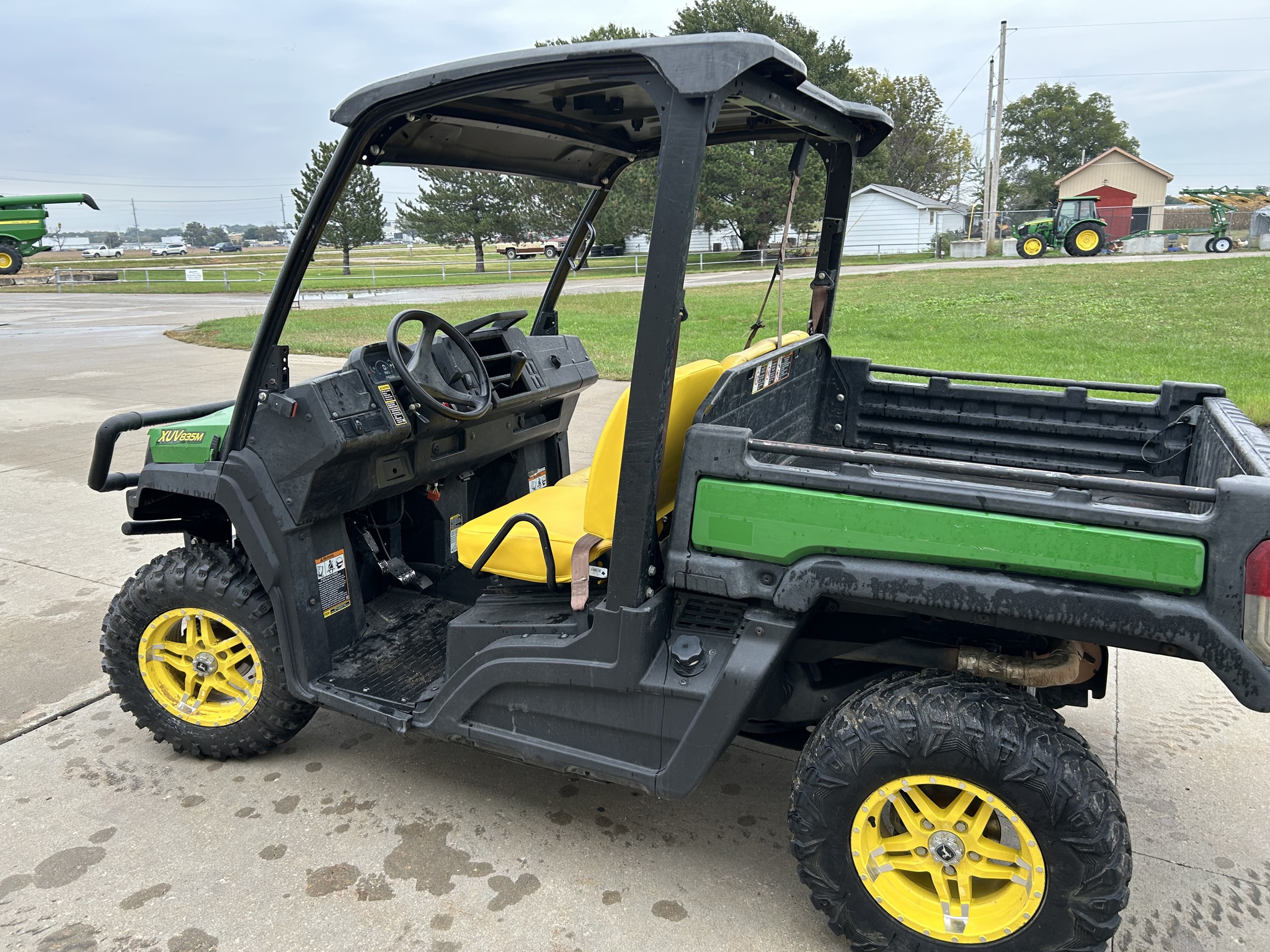  2018 John Deere XUV 835M at Heritage Tractor in Topeka, KS