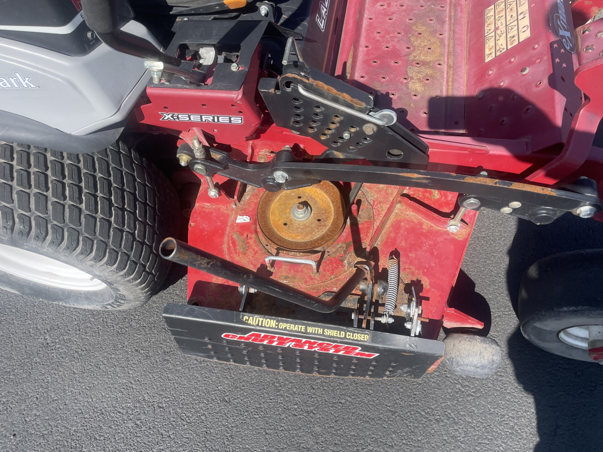 Exmark LZX940EKC Image 14