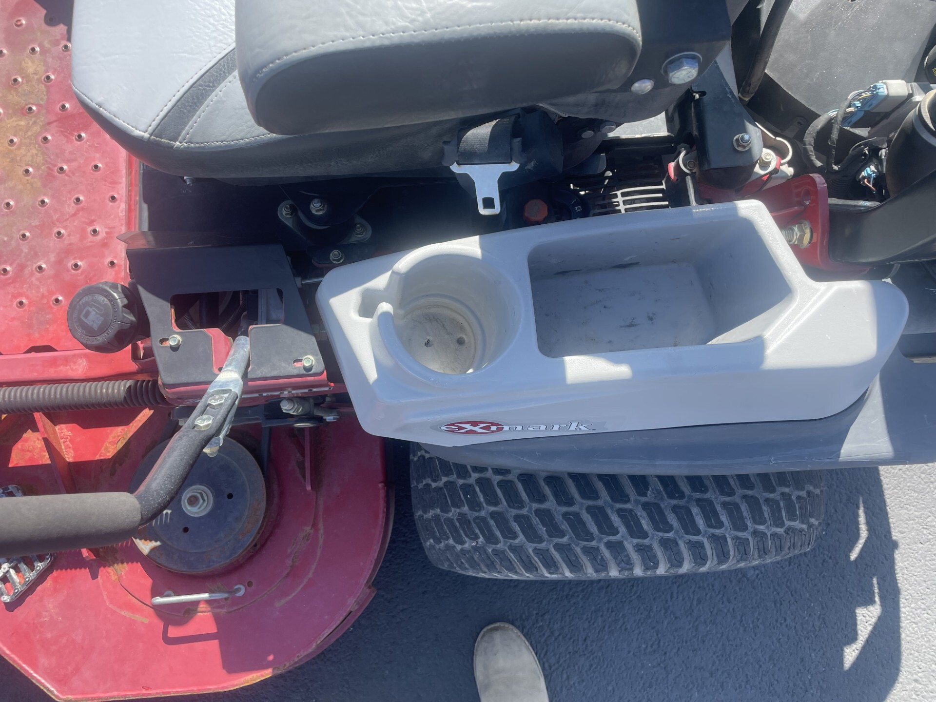 Exmark LZX940EKC Image 11