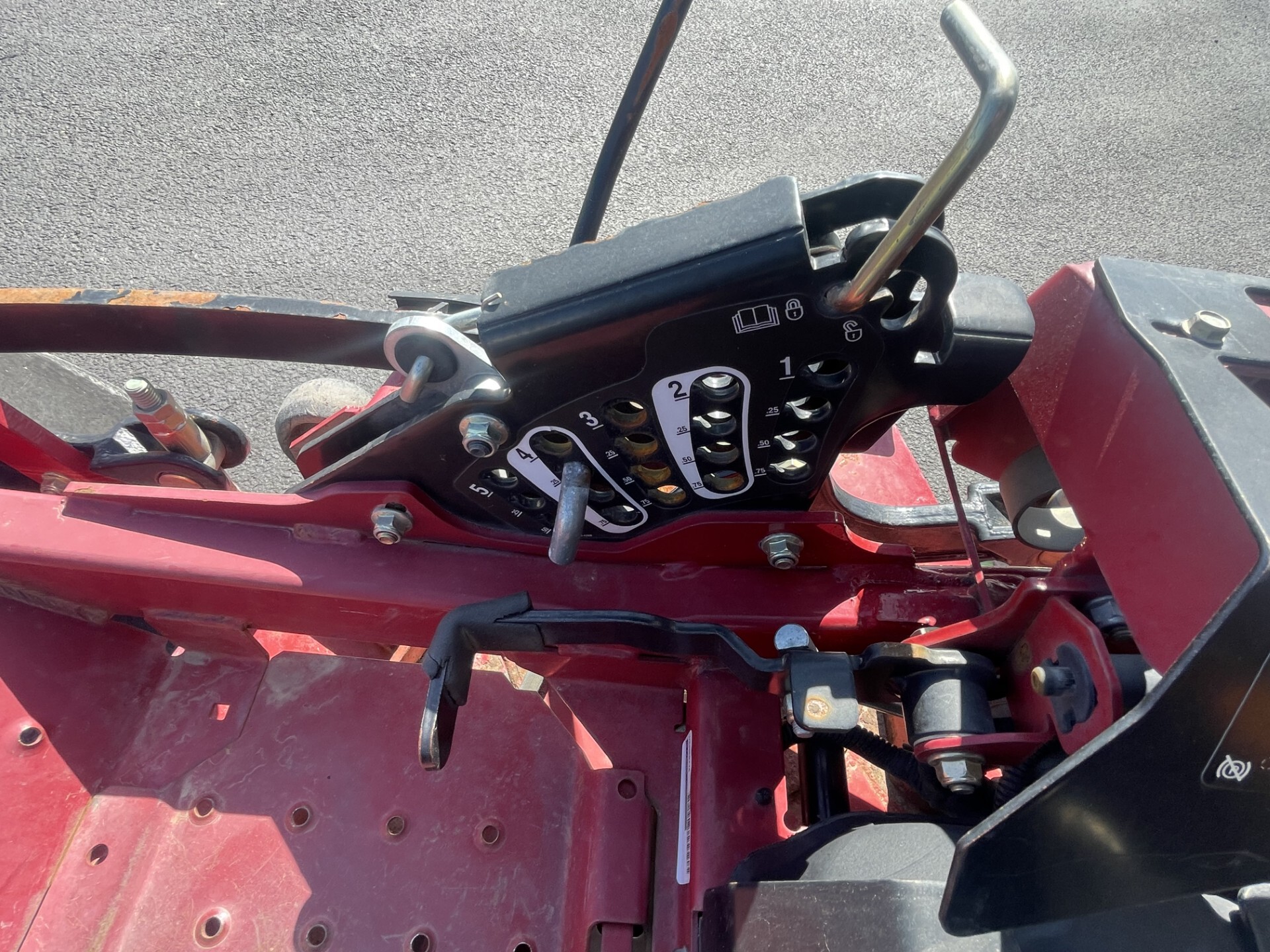 Exmark LZX940EKC Image 13