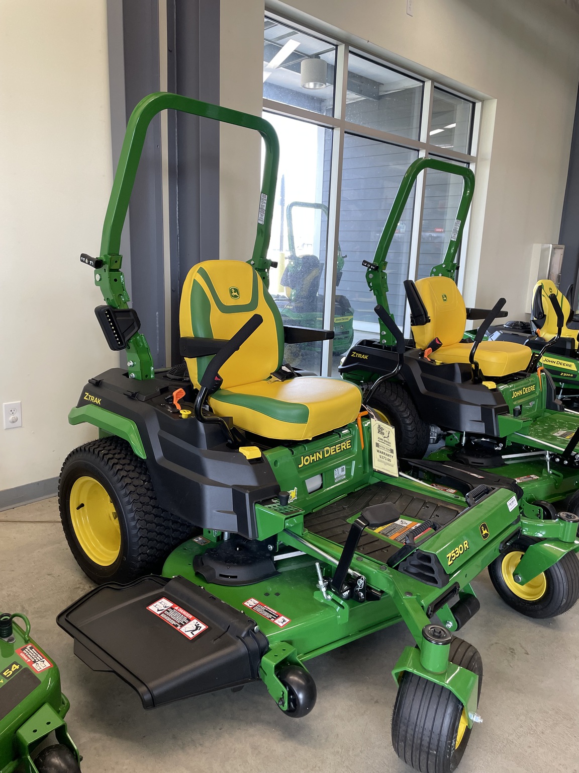 2025 John Deere Z530R Image 3