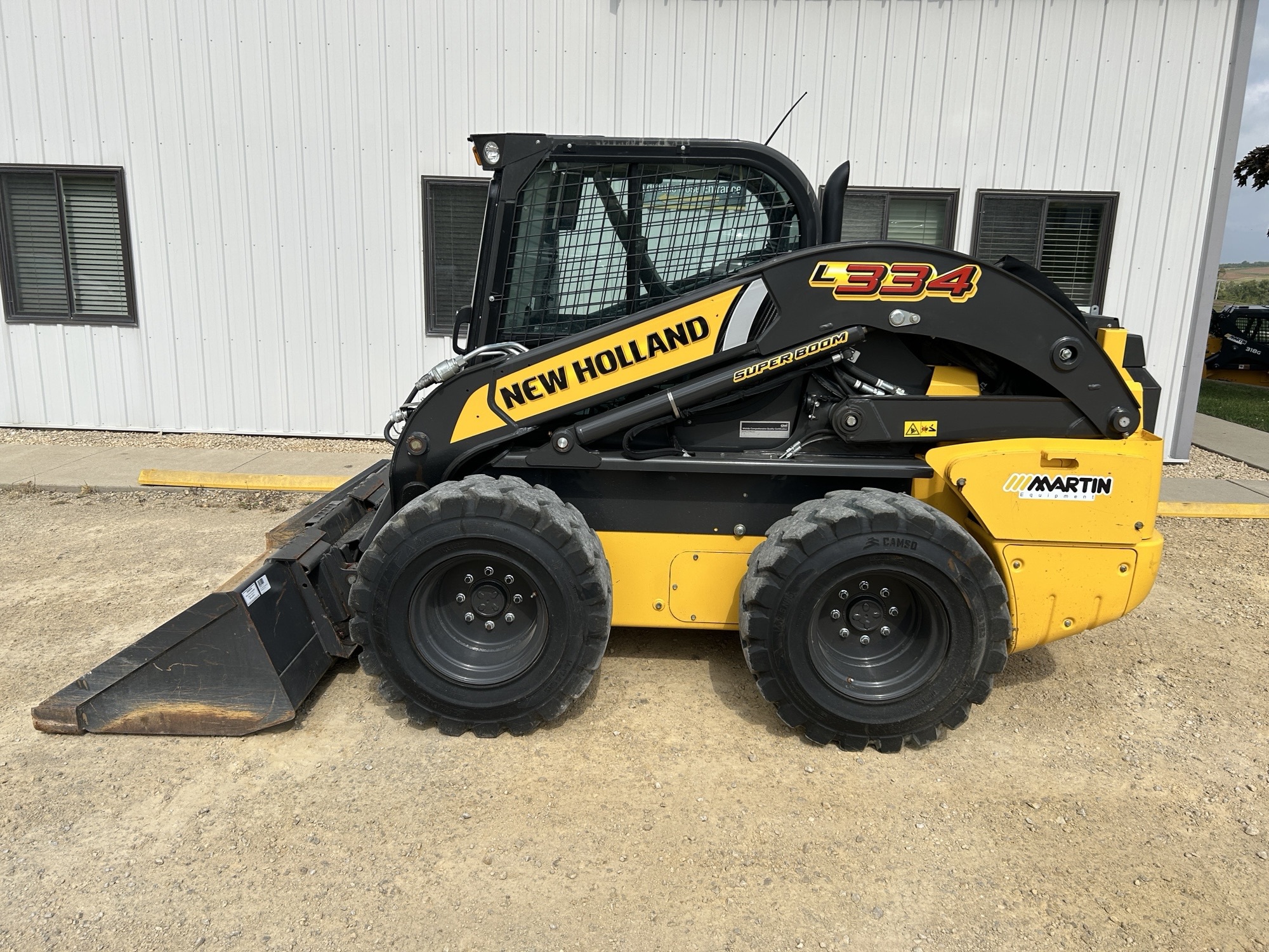 2022 New Holland L334 Image 2