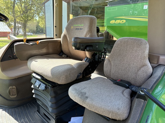 2005 John Deere 8120 - Photo13