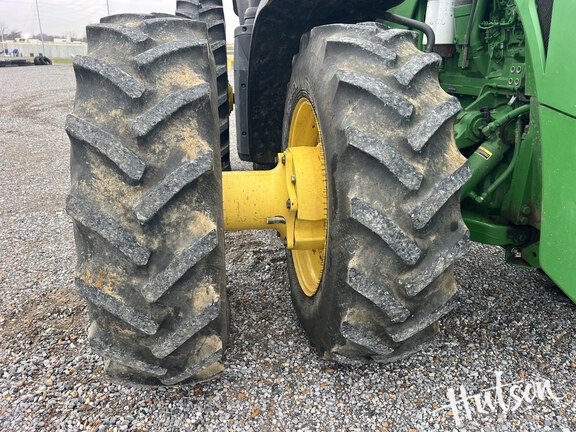 Photo of 2016 John Deere 8295R