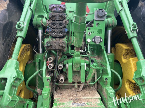 Photo of 2016 John Deere 8295R