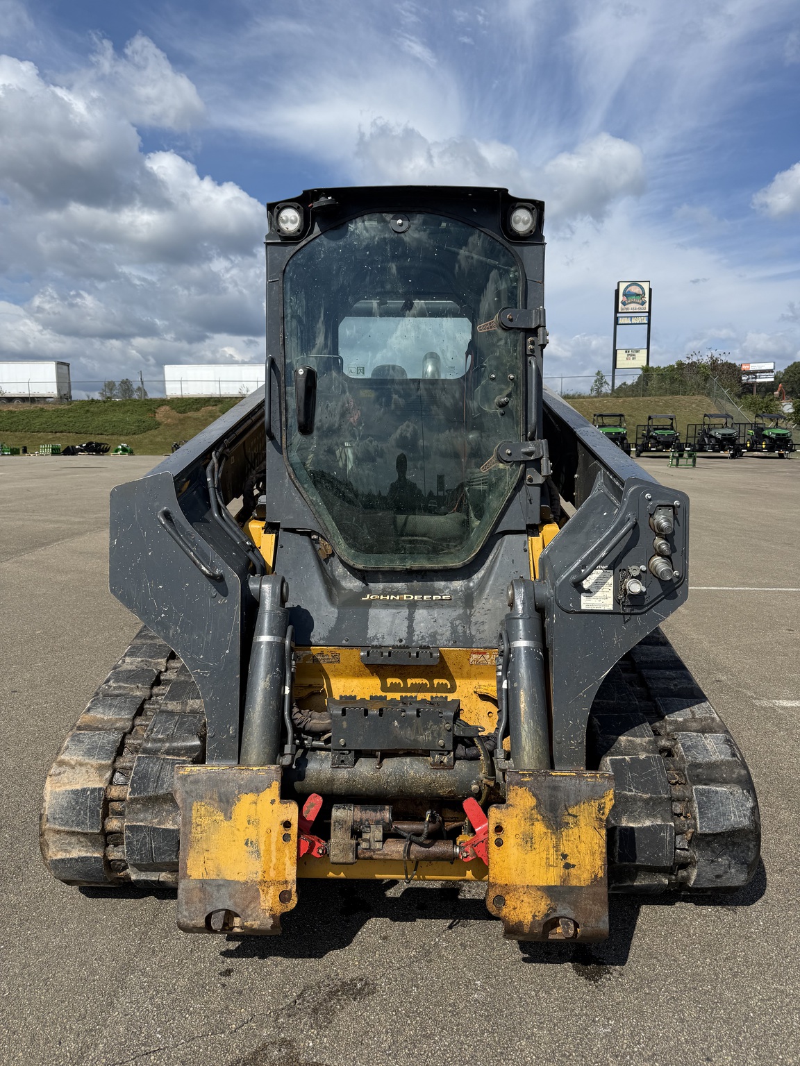 2022 John Deere 333G Image 2