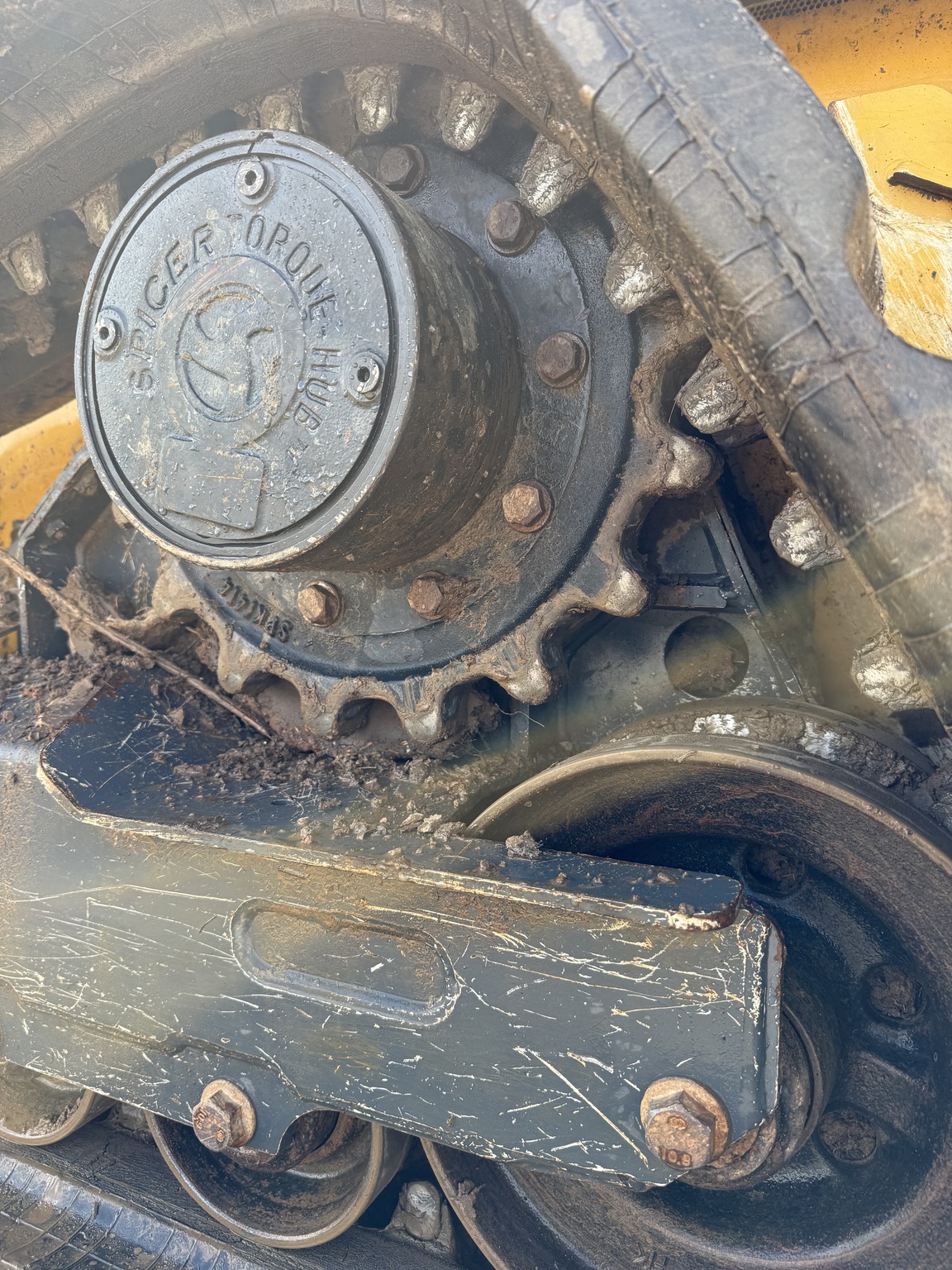2022 John Deere 333G Image 3